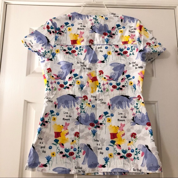 Disney Pooh Scrub Top - Picture 4 of 5